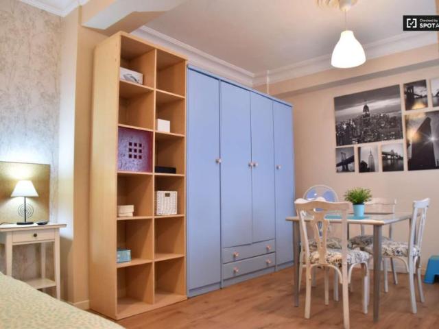 Apartamentos Valencia Valencia 104714021