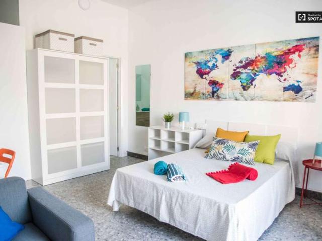 Apartamentos Valencia Valencia 104713514