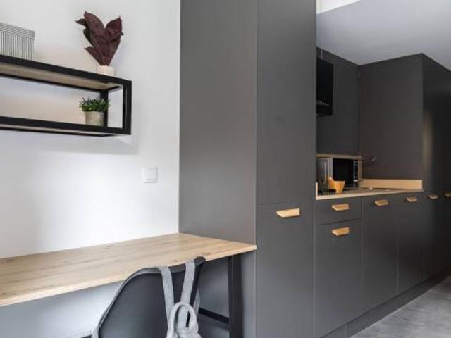 Apartamentos Valencia Valencia ES77930111