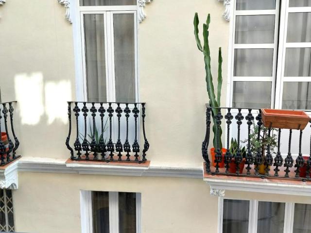 Apartamentos Valencia Valencia ES102916978
