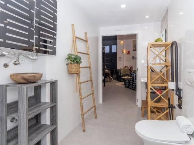 Apartamentos Valencia Valencia ES103490435