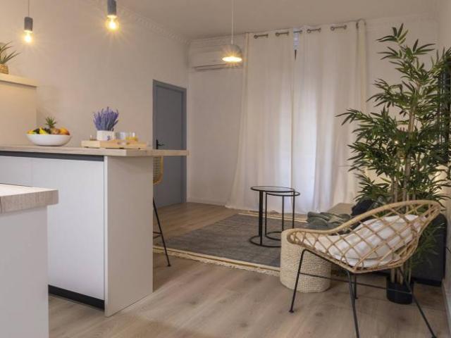 Apartamentos Valencia Valencia ES103580682