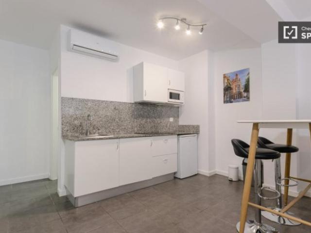 Apartamentos Valencia Valencia ES103325545