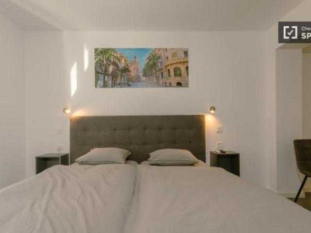 Apartamentos Valencia Valencia ES103325572