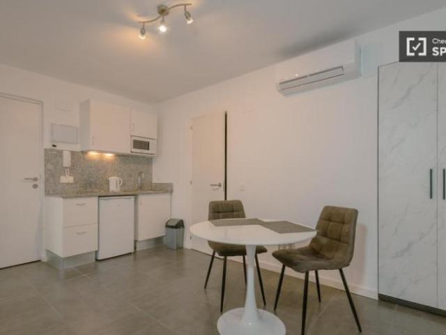 Apartamentos Valencia Valencia ES103325608