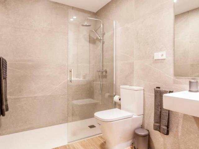 Apartamentos Valencia Valencia ES104474199