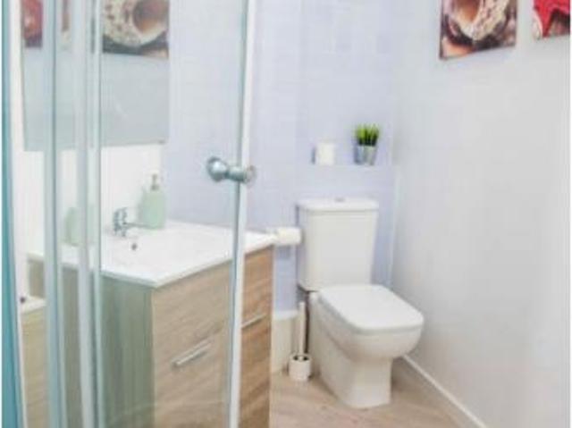 Apartamentos Valencia Valencia ES104713950