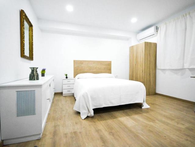 Apartamentos Valencia Valencia LS102953613