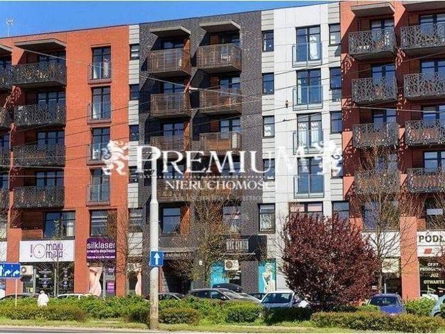Apartamentowiec,2 pokoje,balkon,winda,media miejsk