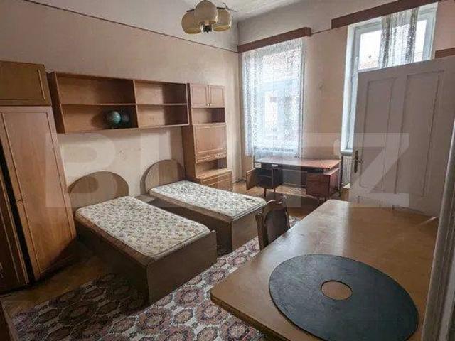 ApartamentSpatiu birou cu 3 camere, 105 mp, spatios, zona ultracentra