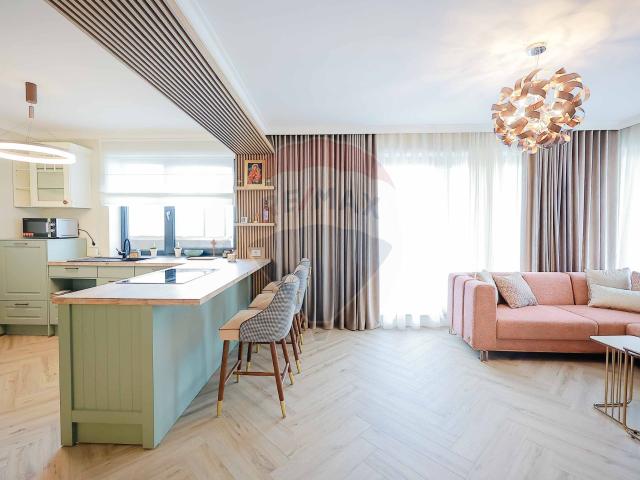 apartament/penthouse de închiriat cu 3 dormitoare și terasă, decebal
