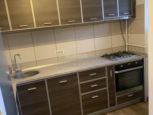 Apartamet 3 Camere Prelungirea Ghencea | 2 Bai | Balcon | Centrala proprie