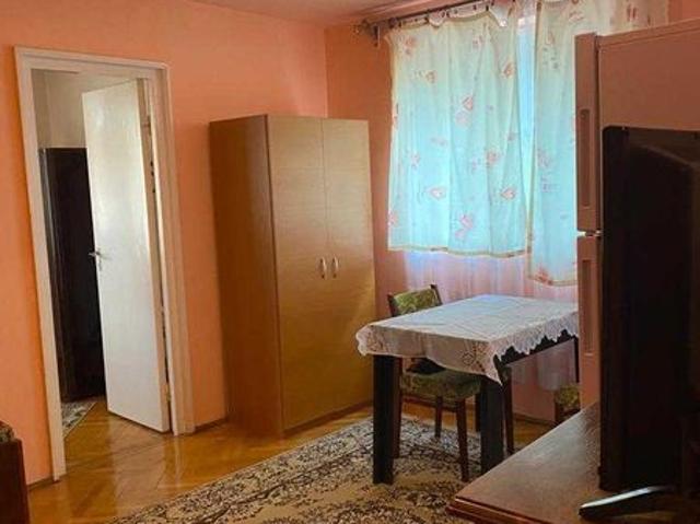 Apartamnet de inchiriat