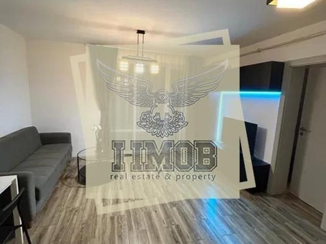 Apartamnet 2 camere balcon si loc de parcare privat