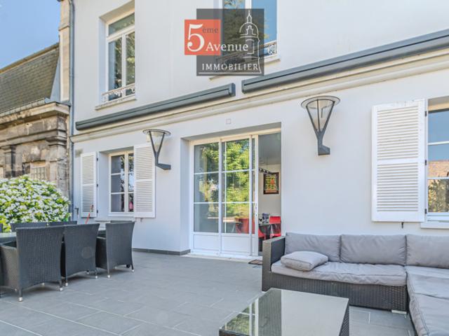 Appartement de 146m2 en rez de jardin avec Garage 150m2