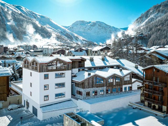 Apartements off plan à 4 chambres à vendre à Val d'Isère, em. m² Val d'Isère