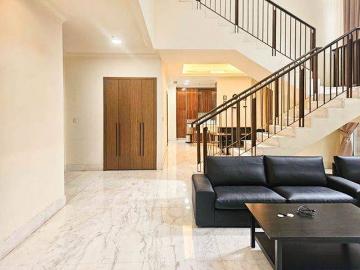 Apartemen dijual di Simprug, Jakarta Selatan