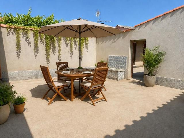 Apihouse Vende Casa de pueblo en planta baja en Domingo Pérez Toledo – Amplia, reformada y con garaje