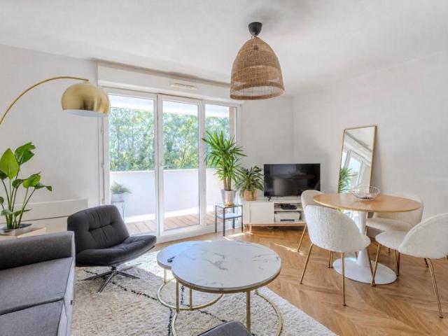 Appt Bruges 40 m² balcon + parking