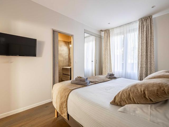 Appt Exclusif 4BR/8P Parking Croisette, Cannes Amsterdam Apartments for Rent