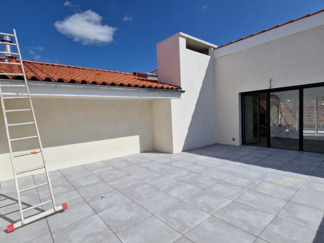 Appt T4 Coeur Saint CYPRIEN 4 pièce s 126m2 + terrasse