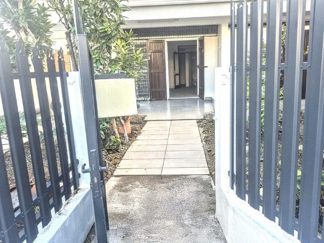 Appt T4 rdc avec un jardin 97400 Saint Denis 78m² Saint Denis