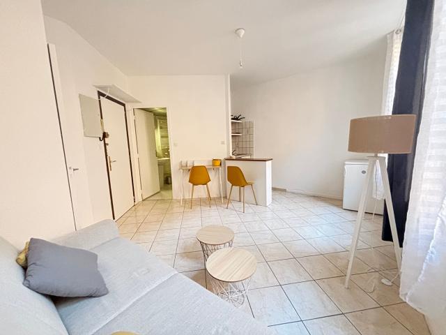 Appt T1 meublé TOULOUSE Jean Jaurès / bd de STRASBOURG 20.22m2