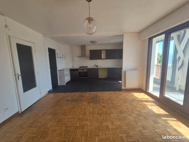 Appt T2 47 m² hab avec grand balcon