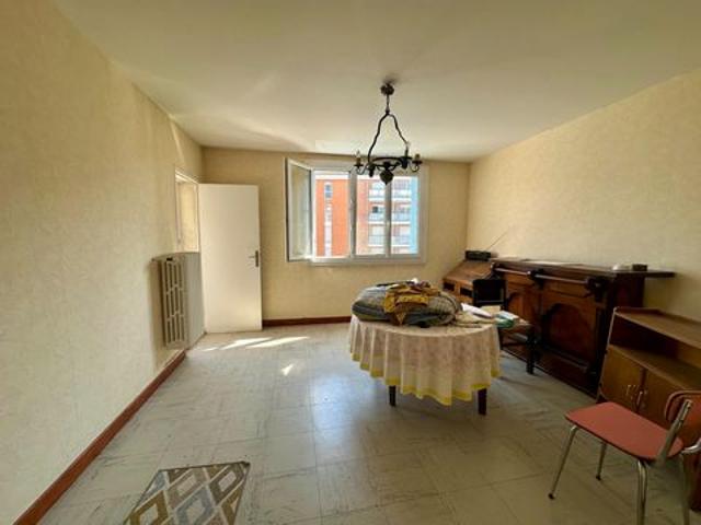 Appt T3 58m² avec balcon, loggia, cave, terrasse