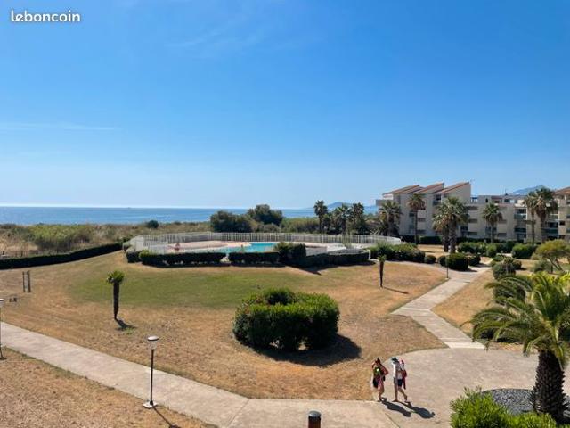 Appt. 2 pièces climatisé 28m2 face mer dans rés. Piscine