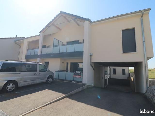 Appt 2 pièces 53 m² Une chambre Terrasse Cave Une place de parking extérieur