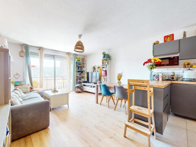 Appt 3p av 2ch, terrasse, garage et 1 pkg, NICE OUEST 06200