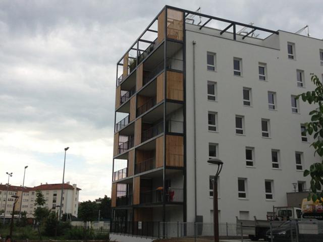 APPT 4P RECENT + PARKING