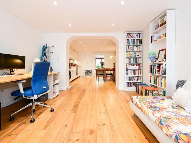 App. rez de chaussée à vendre pour 200000 euro avec 1 chambres à coucher