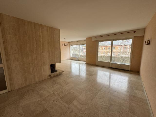 APPARTEMENT TYPE 3/4 LUMINEUX CHAMBERY SECTEUR PALAIS DE JUSTICE AVEC GARAGE