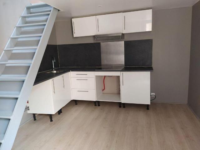 Apparemment 31m en duplex quartier république