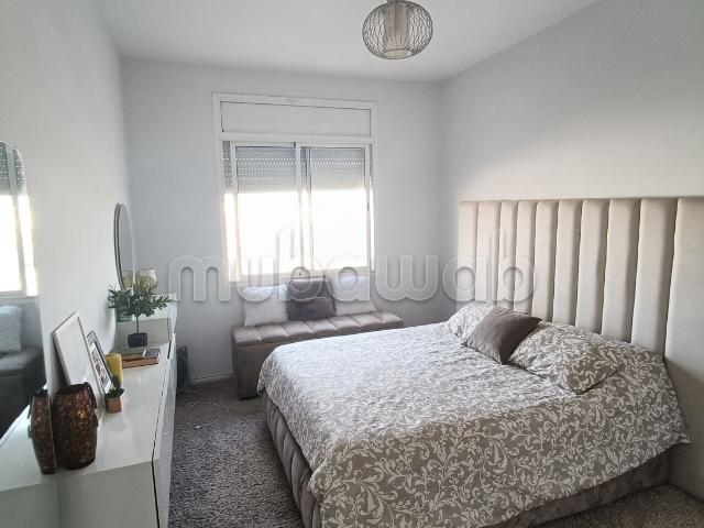 Apparemment Vide à vendre