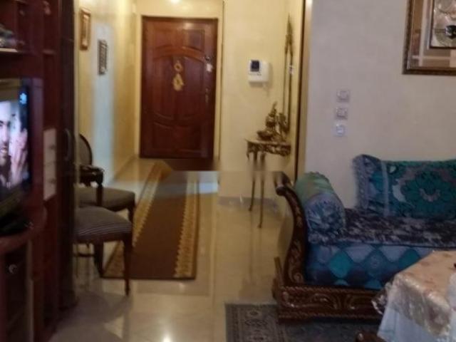 Apparemment à Vendre Najma