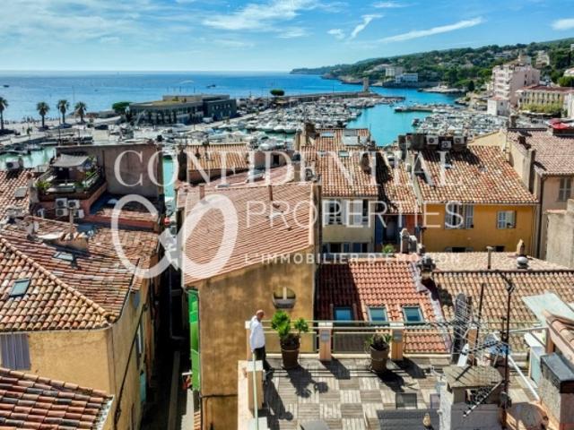 Apparemment avec rooftop, port et plages à pieds 13260 CASSIS