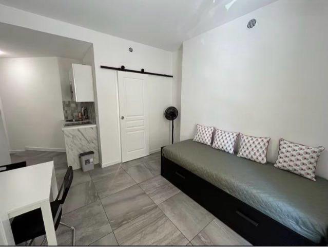 Apparemment Paris 16eme