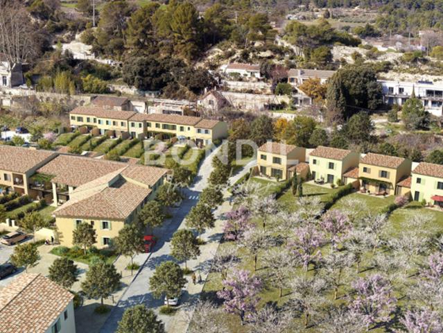 Apparrtement T3 Standing terrasse Parking CUCURON LUBERON Su