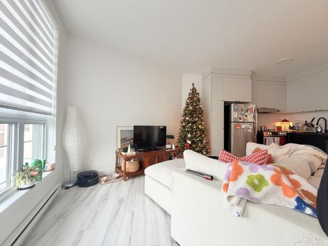 Appart 3 1/2 Moderne Dans Le Vieux Qc