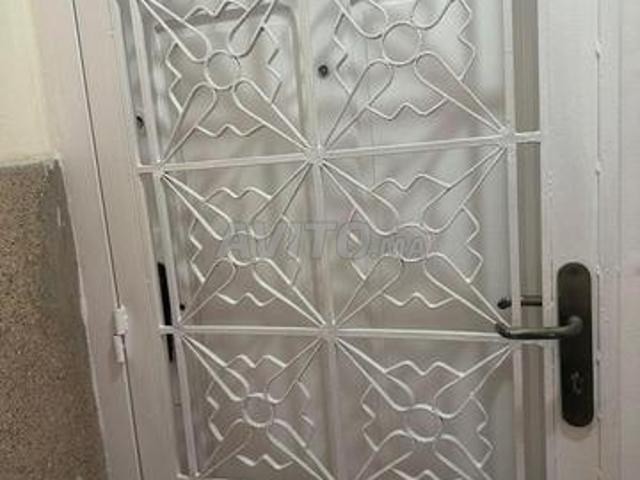 Appart à louer à ba hmad 5eme etage