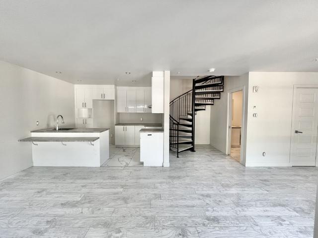 Appart De 3 Chambres à St Sauveur