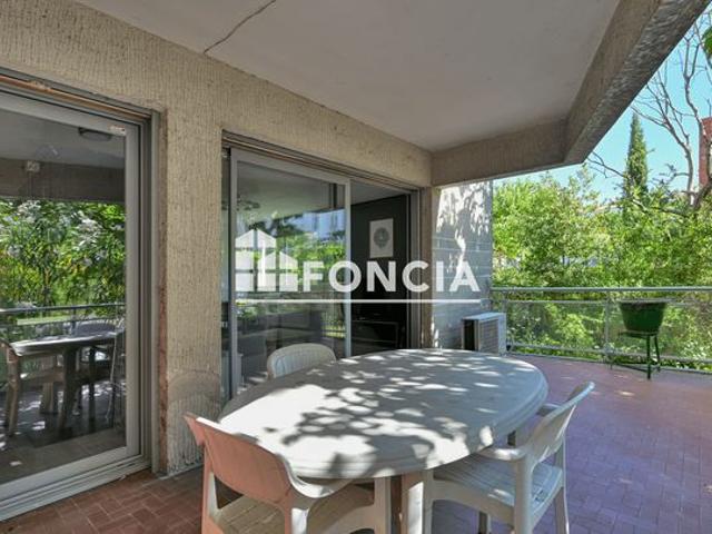 Appart f2 de 57 m2 avec terrasse de 21 m2 + cave et garage