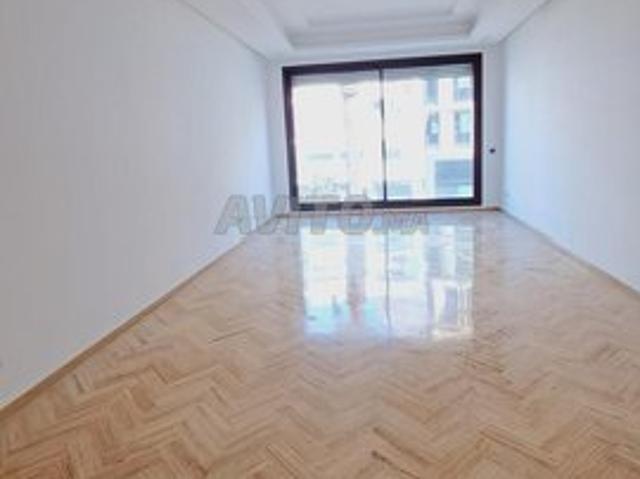 Appart neuf Haut Stand. 124 m2 Bd 9 Avril Maarif