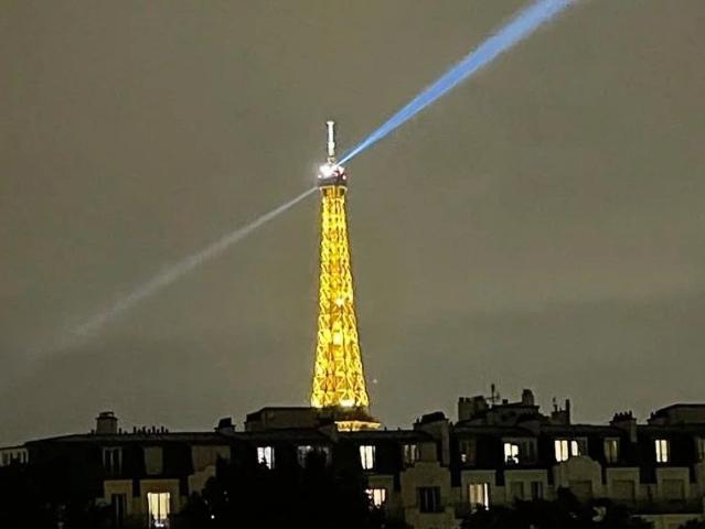 APPART PRET A HABITER 37 m² – Vue Tour Eiffel – Paris 15ᵉ éta