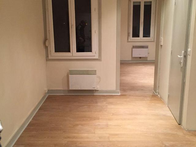 APPART TRES BIEN SITUE