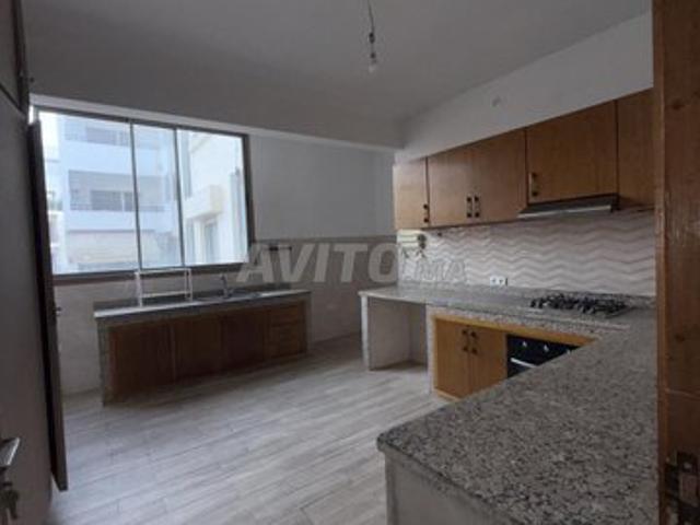 Location appartement vide 2 ch salon au maarif