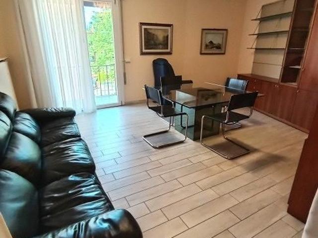 Appartamento 3 camere ristrutturato, ammobiliato